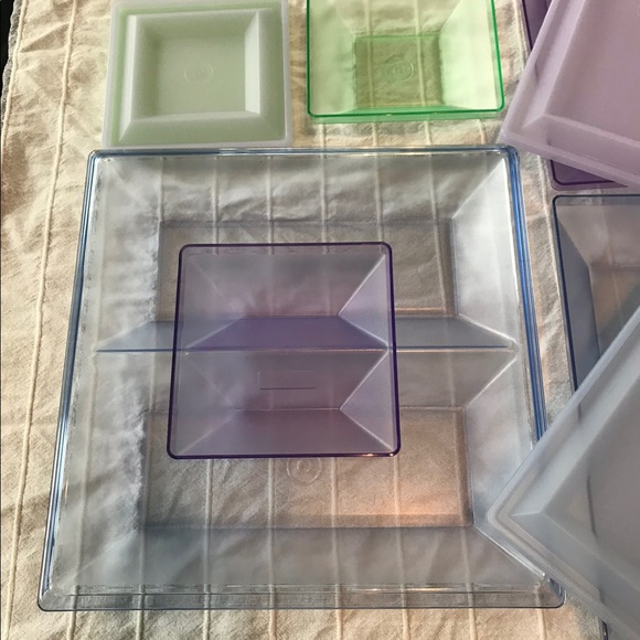 Tupperware party tray - Picture 3 of 5